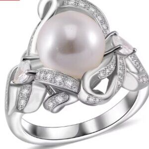 White Shell Pearl and Simulated Diamond 1.10 ctw Ring in Silvertone